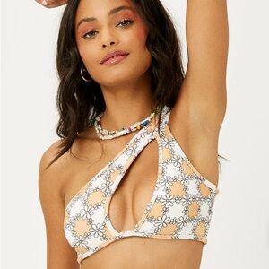NWOT Frankie’s Bikinis Syd Terry One Shoulder Asymetric Bikini Top Nude Daisy L